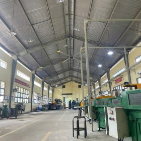 Thi Công Lắp Đặt Quạt Trần Công Nghiệp Chấn Hưng – Giải Pháp Làm Mát Đẳng Cấp Cho Nhà Xưởng